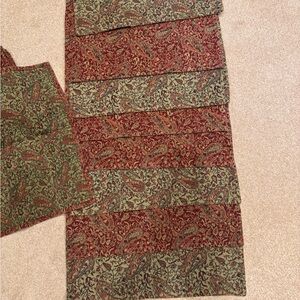 Danica damask paisley red and green placemat and napkin set.